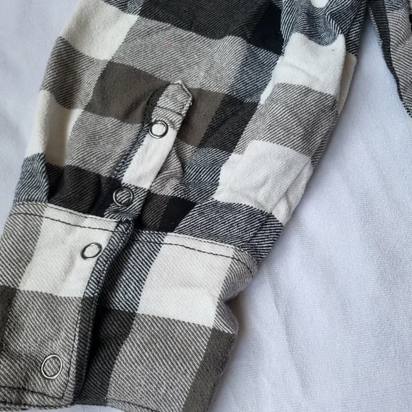 We The Free/Free People Izzy Cargo Plaid Flannel Shirt Size Large - Picture 3 of 10